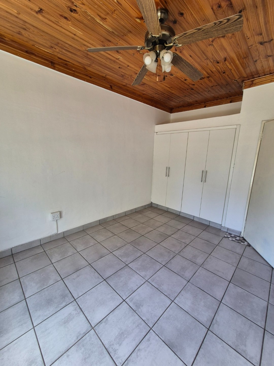 To Let 3 Bedroom Property for Rent in Noordhoek Free State
